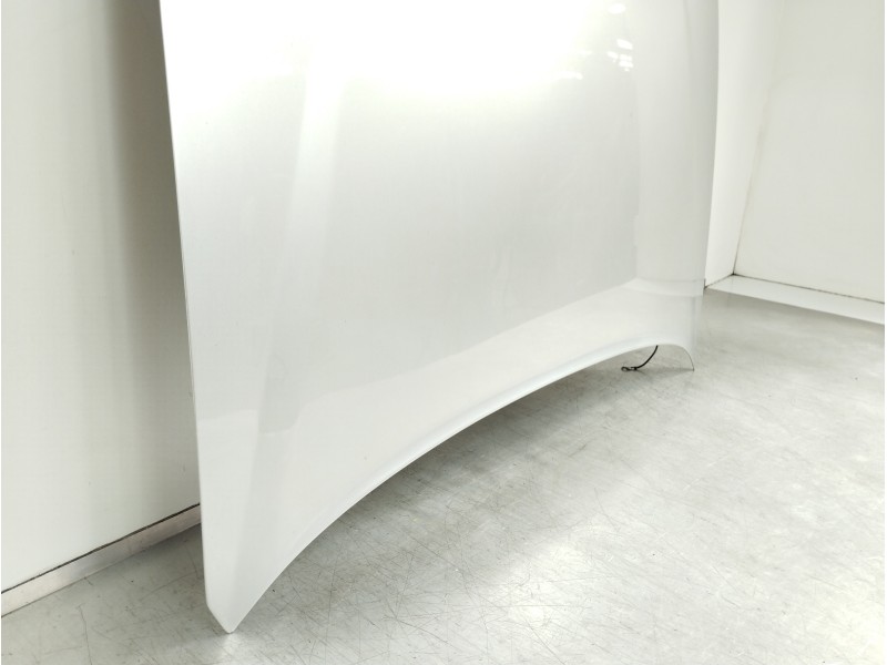 Recambio de capot para ford sierra berlina ghia referencia OEM IAM   