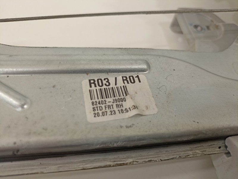 Recambio de elevalunas delantero derecho para hyundai kona klass hybrid 2wd referencia OEM IAM 82402J9000 82460J9000 