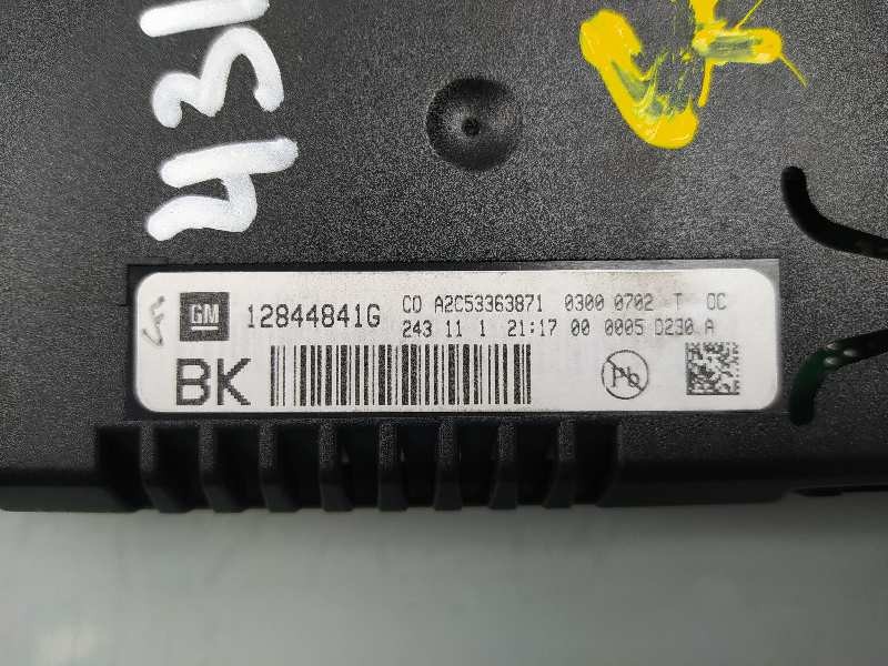 Recambio de pantalla multifuncion para opel insignia berlina cosmo referencia OEM IAM 12844841G  