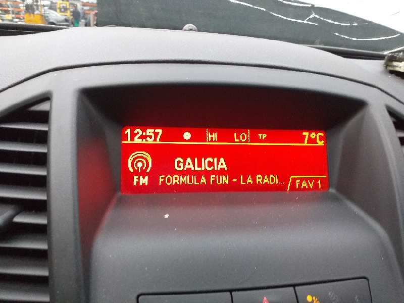 Recambio de pantalla multifuncion para opel insignia berlina cosmo referencia OEM IAM 12844841G  