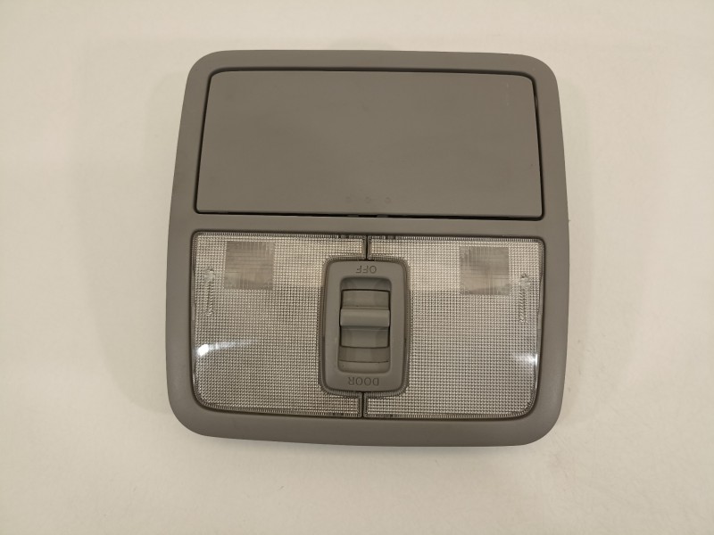 Recambio de luz interior para toyota rav 4 (a3) executive referencia OEM IAM 8126042010  