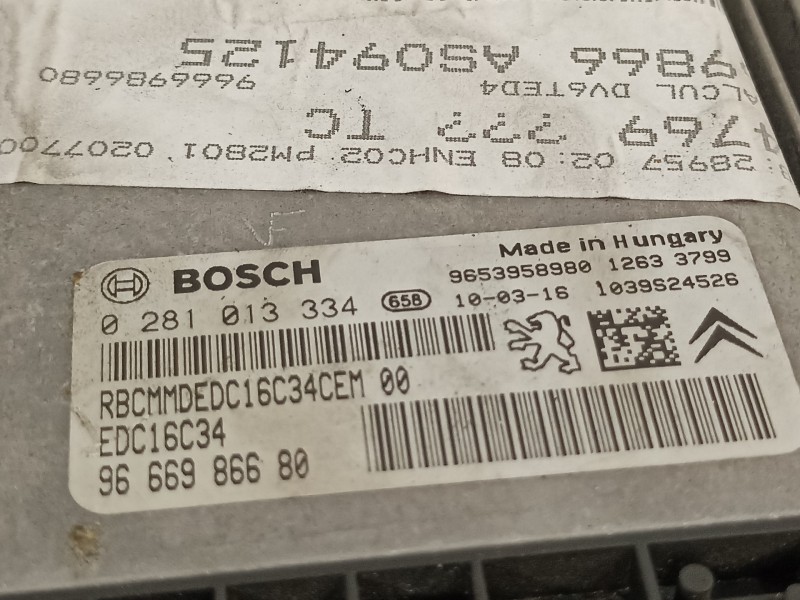 Recambio de centralita motor uce para peugeot 5008 sport pack referencia OEM IAM 966986680 9653958980 0281013334