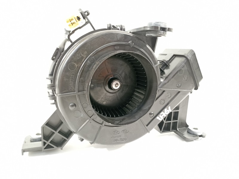 Recambio de ventilador calefaccion para hyundai kona klass hybrid 2wd referencia OEM IAM 37580CM000  