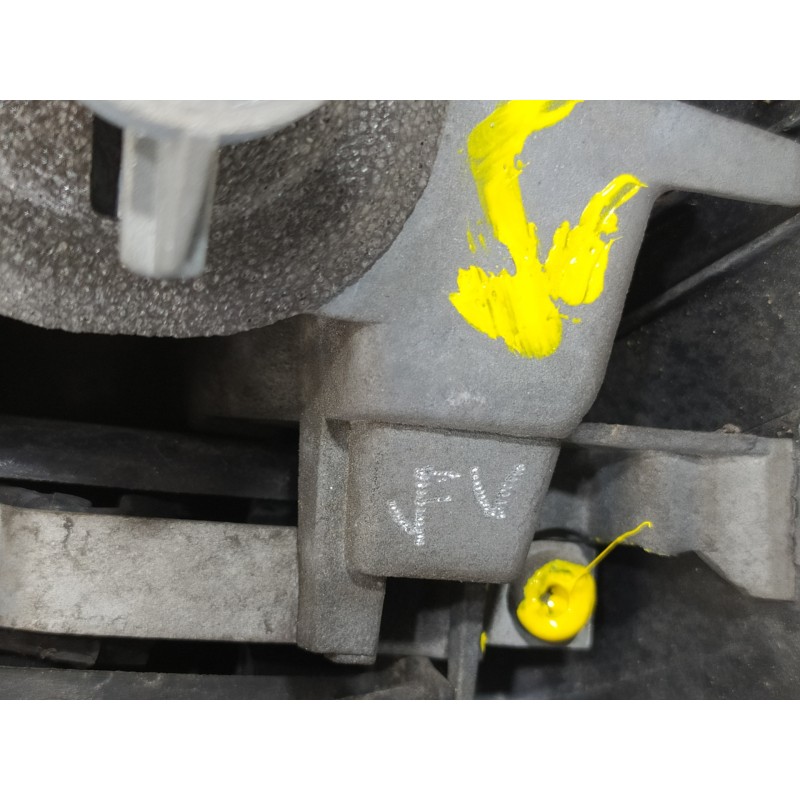 Recambio de retrovisor izquierdo para renault trafic caja cerrada (ab 4.01) 2.5 dci diesel cat referencia OEM IAM   