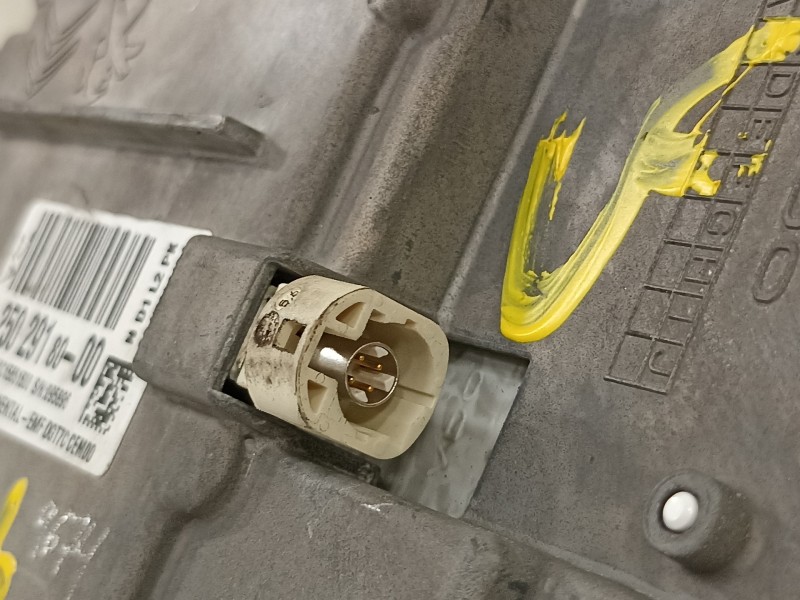 Recambio de pantalla multifuncion para peugeot 2008 (--.2013) active referencia OEM IAM 9825029180  