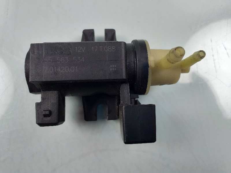 Recambio de valvula aire adicional para opel insignia berlina sportive 4x4 referencia OEM IAM 55563534 70142001 