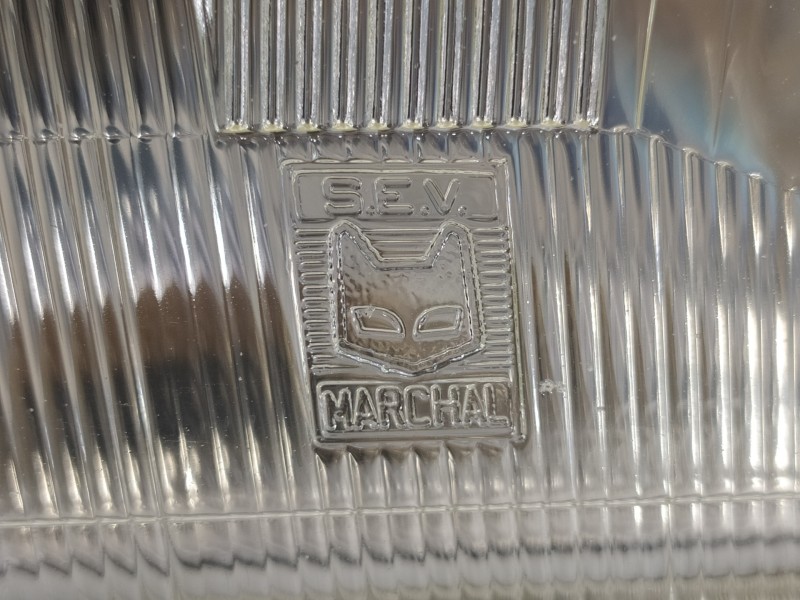 Recambio de faro derecho para peugeot 309 básico referencia OEM IAM 082609 67522245 