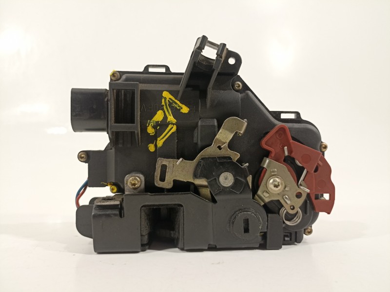 Recambio de cerradura puerta trasera derecha para audi a4 avant (8e) 1.9 tdi (96kw) referencia OEM IAM 8E0839016C  