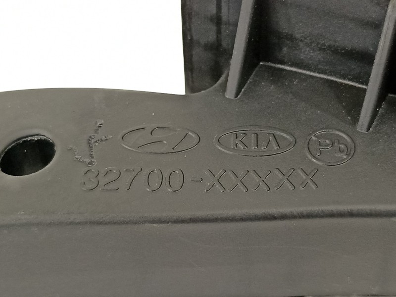 Recambio de potenciometro pedal para hyundai kona klass hybrid 2wd referencia OEM IAM 32700H8100  