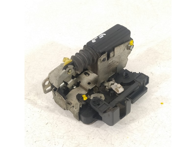Recambio de cerradura puerta delantera derecha para dacia sandero ambiance music referencia OEM IAM 8200735224  