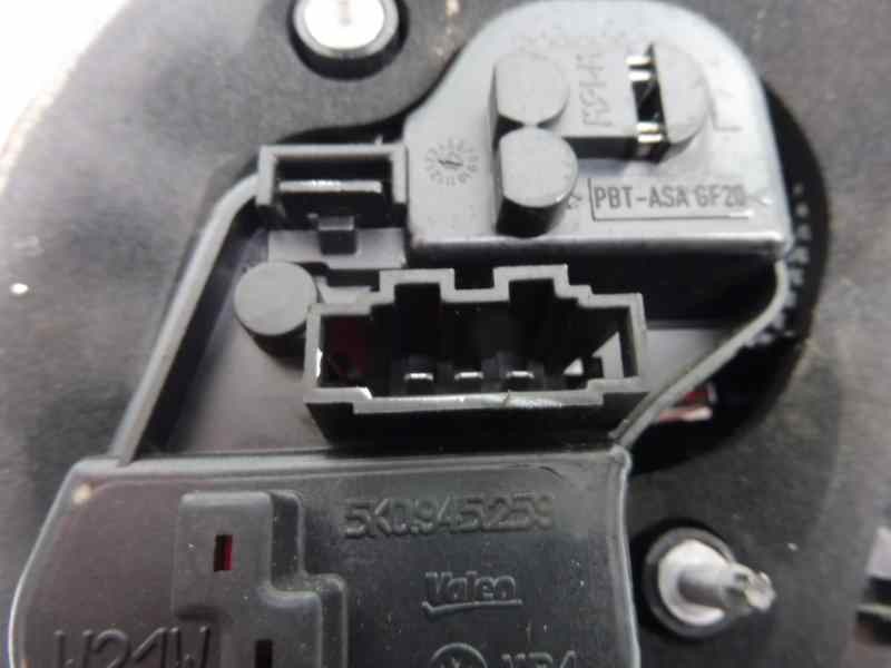Recambio de piloto trasero izquierdo en porton para volkswagen golf vi (5k1) advance bluemotion referencia OEM IAM 5K0945093G  