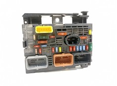 Recambio de caja reles / fusibles para peugeot 5008 sport pack referencia OEM IAM 9667044980 BSMR0200 