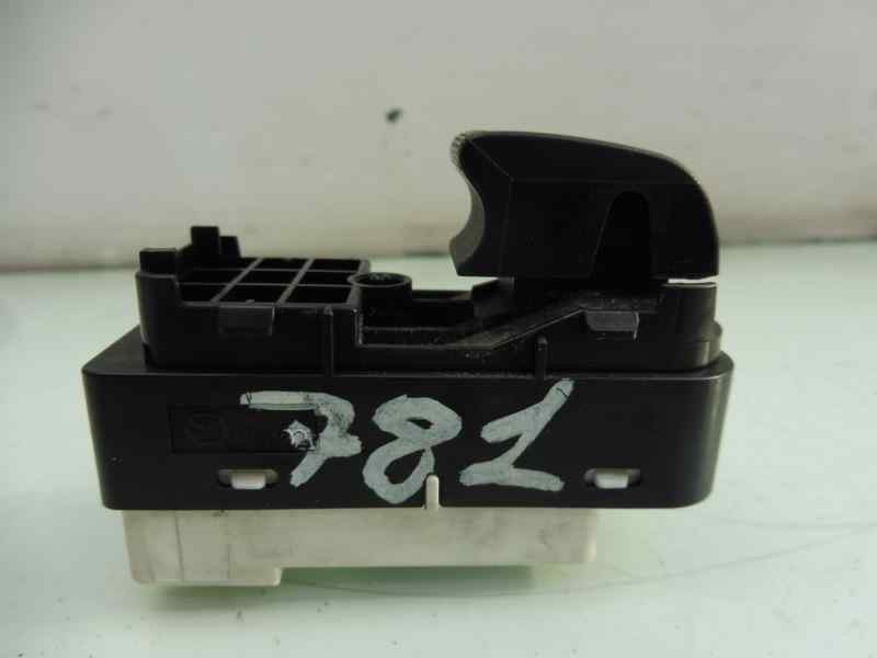 Recambio de mando elevalunas delantero derecho para mazda 3 lim. (bl) active referencia OEM IAM   