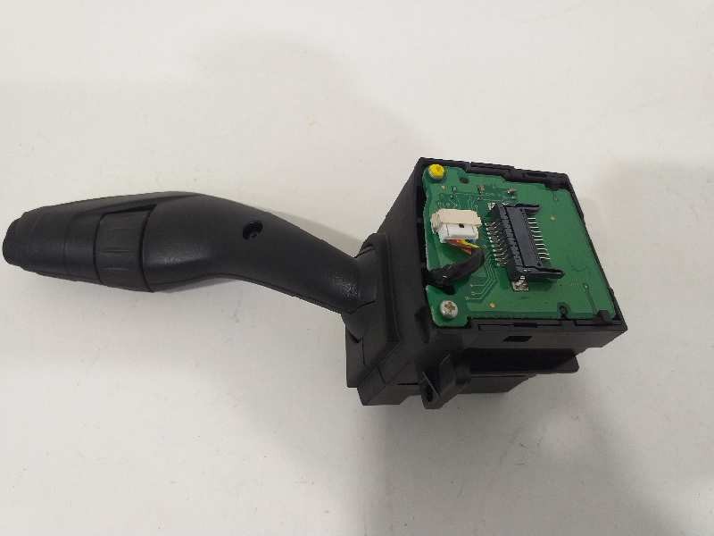 Recambio de mando limpia para ford c-max (ceu) titanium referencia OEM IAM F1ET17A553BA  