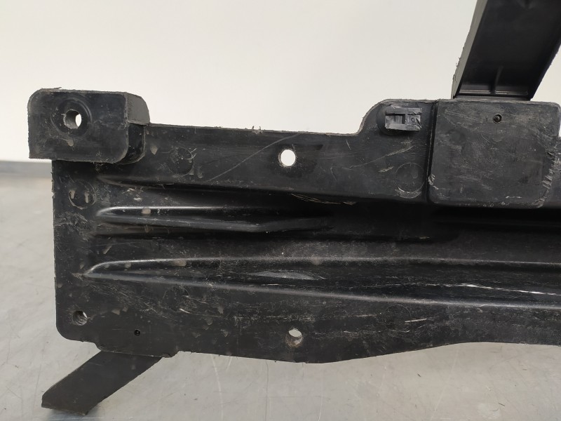 Recambio de refuerzo paragolpes trasero para hyundai i40 cw tecno blue referencia OEM IAM 866313Z000  