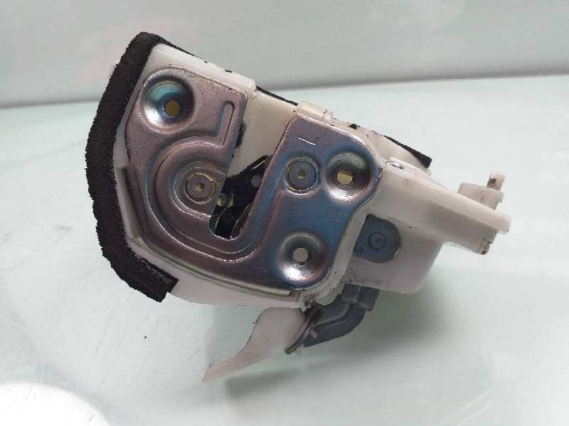 Recambio de cerradura puerta trasera izquierda para mazda 3 lim. (bl) active referencia OEM IAM   