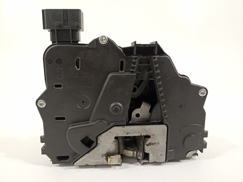 Recambio de cerradura puerta delantera izquierda para opel corsa d catch me referencia OEM IAM 13258271  