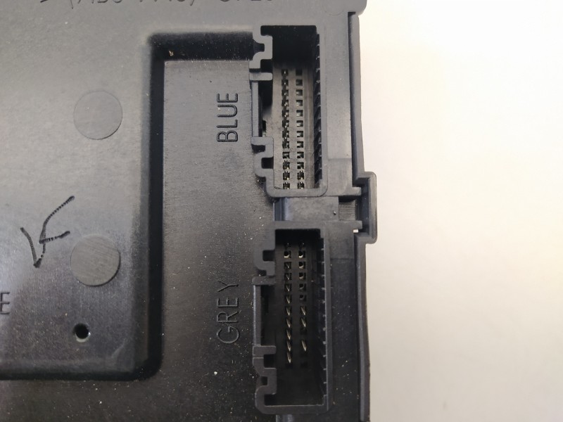 Recambio de modulo electronico para ford fiesta (cb1) ambiente referencia OEM IAM 8V5115K600CJ  