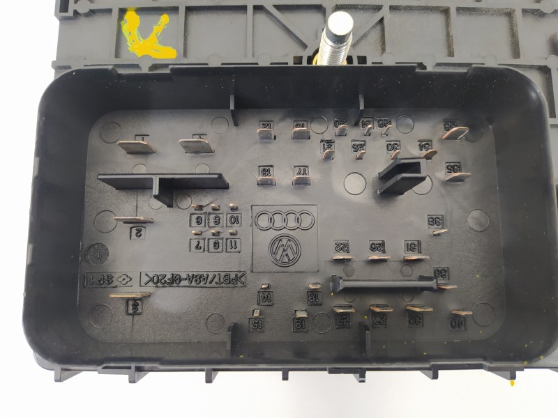 Recambio de caja reles / fusibles para volkswagen passat berlina (3c2) advance referencia OEM IAM 3C0937125  