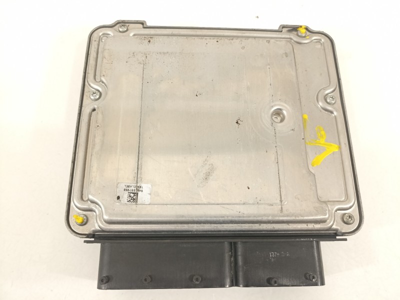 Recambio de centralita motor uce para opel insignia berlina cosmo referencia OEM IAM 55574903 0281016704 