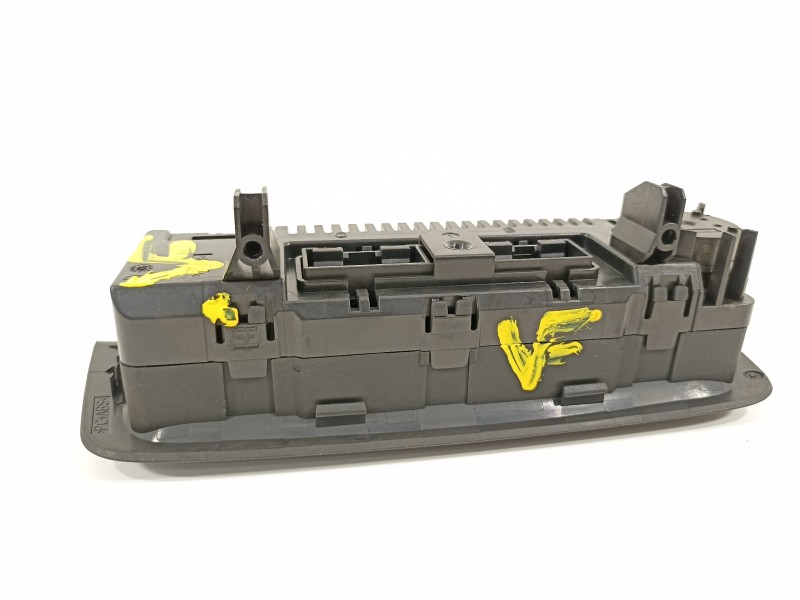 Recambio de mando climatizador para seat ibiza (6j5) reference referencia OEM IAM 6J0820043A  