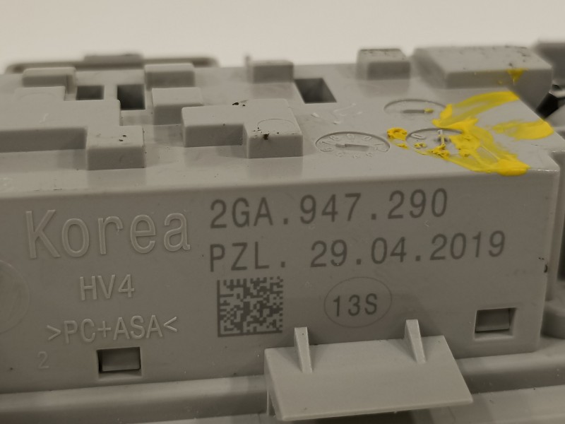 Recambio de luz interior para volkswagen t-roc advance referencia OEM IAM 2GA947290  