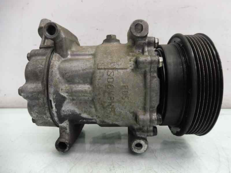 Recambio de compresor aire acondicionado para renault clio iii confort dynamique referencia OEM IAM 8200365787A  