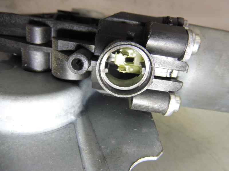 Recambio de elevalunas delantero derecho para renault clio iii confort dynamique referencia OEM IAM   