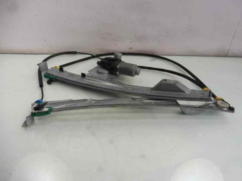 Recambio de elevalunas delantero derecho para renault clio iii confort dynamique referencia OEM IAM   