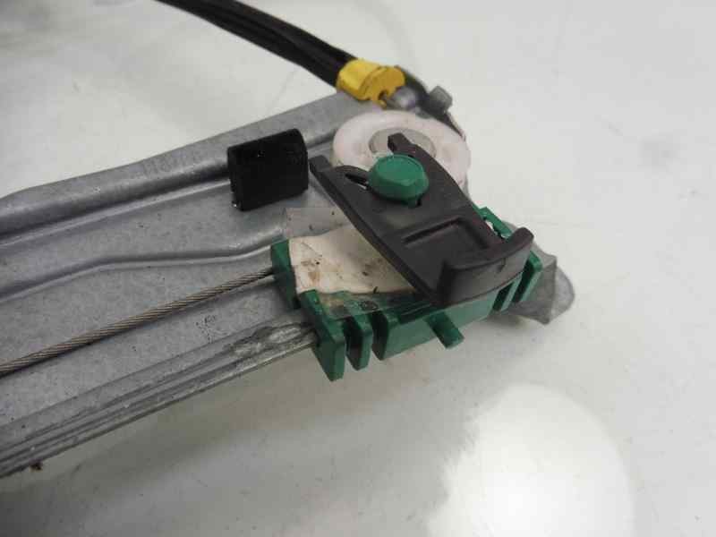 Recambio de elevalunas delantero derecho para renault clio iii confort dynamique referencia OEM IAM   