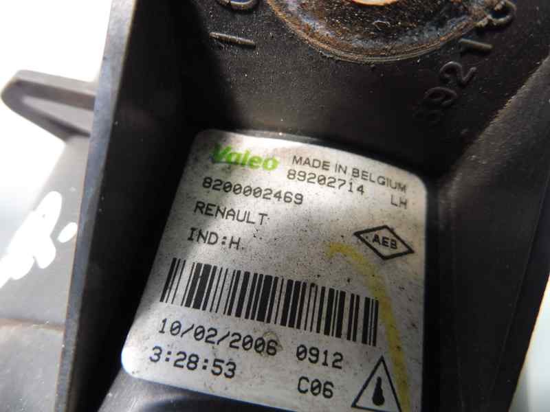 Recambio de faro antiniebla izquierdo para renault clio iii confort dynamique referencia OEM IAM 8200002469  