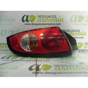PILOTO TRASERO DERECHO 92402060 