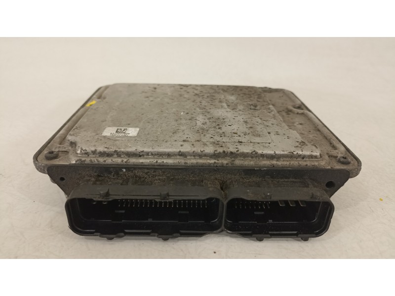 Recambio de centralita motor uce para toyota yaris (ksp9/scp9/nlp9) básico referencia OEM IAM 896610D450 0281012322 