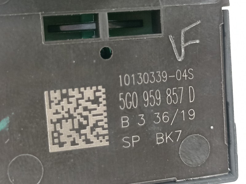 Recambio de mando elevalunas delantero izquierdo para volkswagen t-roc advance referencia OEM IAM 5G0959857D  