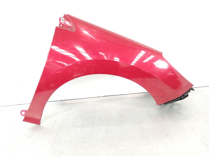 Recambio de aleta delantera derecha para peugeot 308 confort referencia OEM IAM 9656738480  