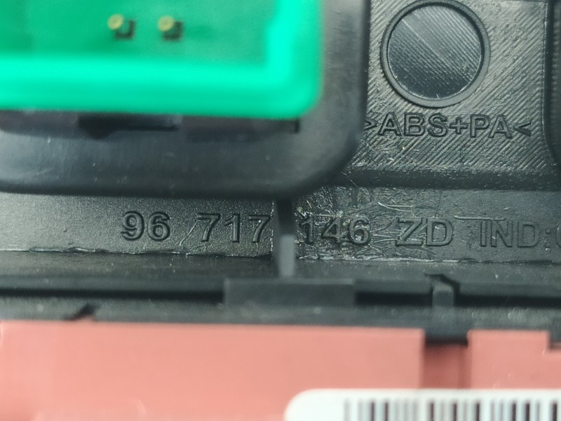 Recambio de mando multifuncion para citroën c4 lim. 1.6 blue-hdi fap referencia OEM IAM 96717146ZD 9666425877 