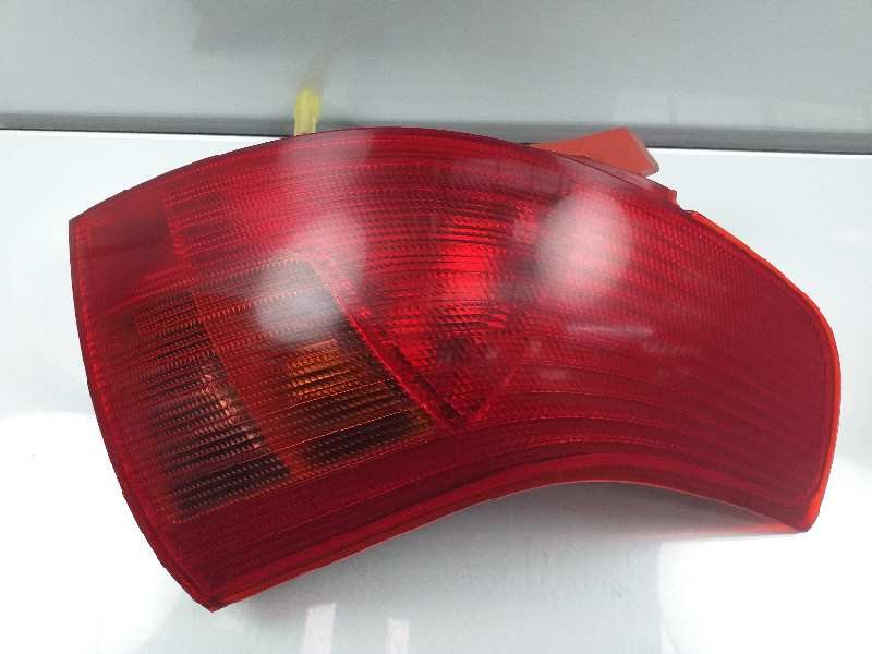 Recambio de piloto trasero derecho para suzuki swift berlina (mz) gl (5-ptas.) referencia OEM IAM 3565054G00  