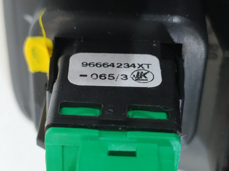 Recambio de mando multifuncion para citroën c4 lim. 1.6 blue-hdi fap referencia OEM IAM 96717146ZD 9666425877 