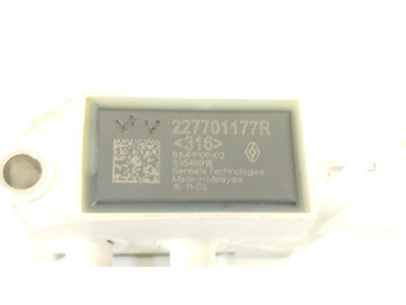 Recambio de valvula aire adicional para renault captur adventure referencia OEM IAM 227701177R  