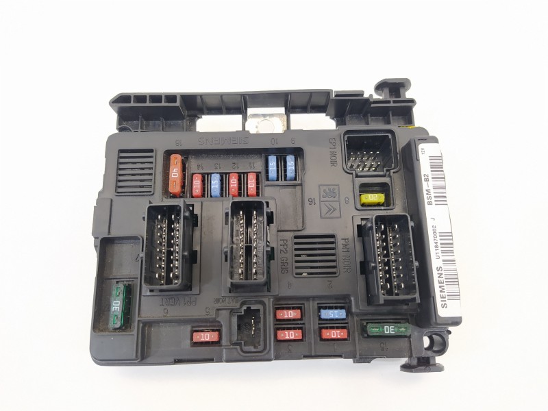 Recambio de caja reles / fusibles para citroën berlingo 1.4 600 furgón referencia OEM IAM 9650618580  