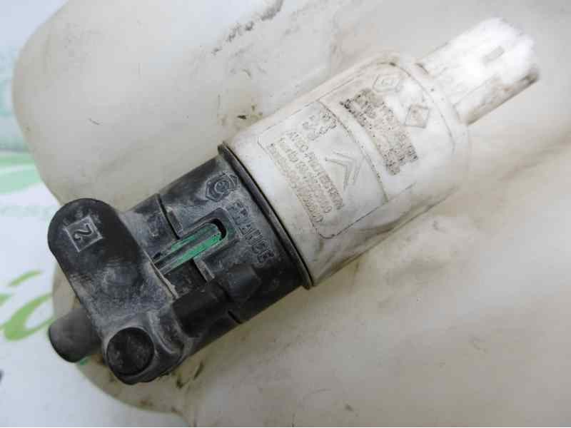 Recambio de deposito limpia para renault megane ii coupe/cabrio confort dynamique referencia OEM IAM 8200104706 8200104705 