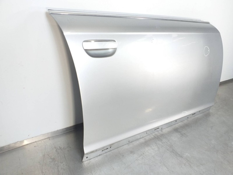 Recambio de puerta delantera derecha para audi a6 berlina (4f2) 3.0 tdi quattro (165kw) referencia OEM IAM 4F0831052F  