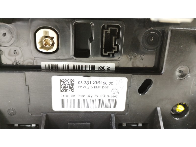 Recambio de pantalla multifuncion para peugeot 208 (2020) n208 active referencia OEM IAM 9838129680 E456386B 