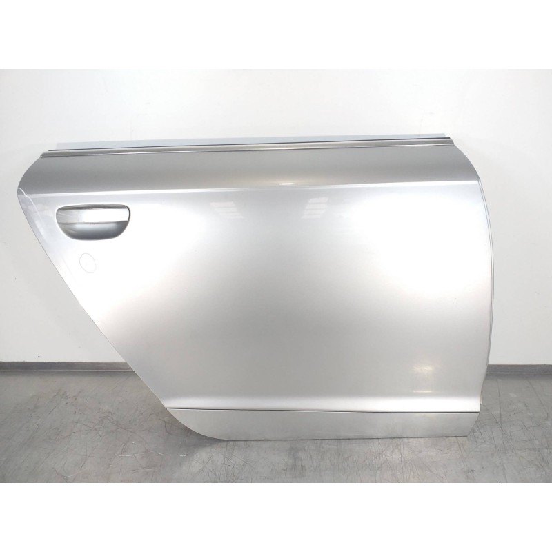 Recambio de puerta trasera derecha para audi a6 berlina (4f2) 3.0 tdi quattro (165kw) referencia OEM IAM 4F0833052G  