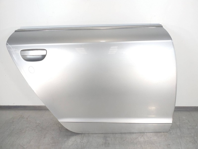 Recambio de puerta trasera derecha para audi a6 berlina (4f2) 3.0 tdi quattro (165kw) referencia OEM IAM 4F0833052G  