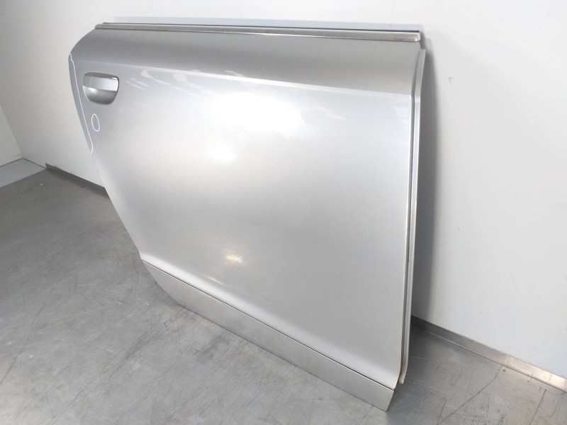 Recambio de puerta trasera derecha para audi a6 berlina (4f2) 3.0 tdi quattro (165kw) referencia OEM IAM 4F0833052G  