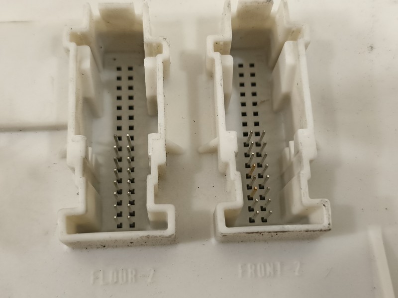 Recambio de caja reles / fusibles para ford focus berlina (cap) ambiente (d) referencia OEM IAM 4M5T14A073DH  