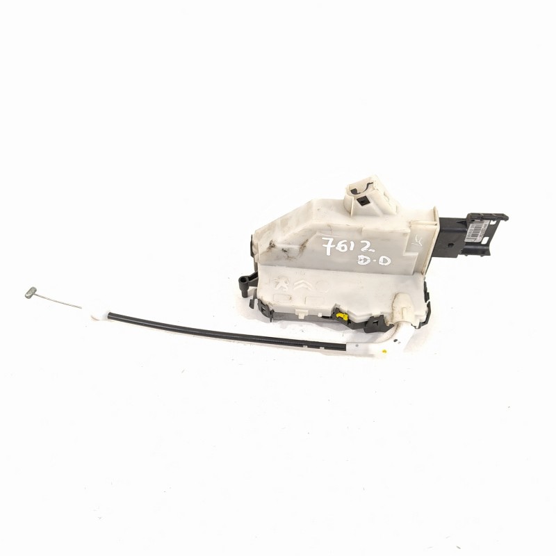 Recambio de cerradura puerta delantera derecha para peugeot partner kasten 7f9hf-7f9hf0 referencia OEM IAM 9135EA 828405 