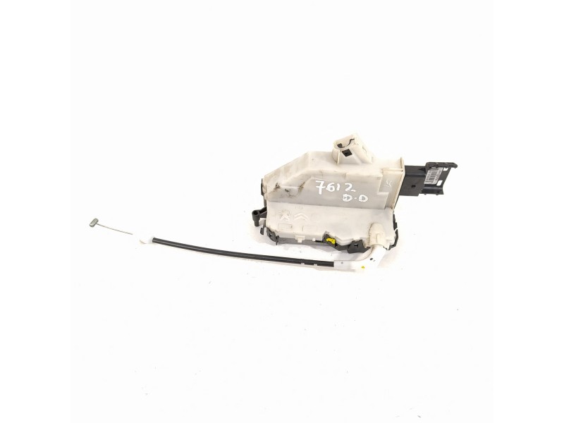 Recambio de cerradura puerta delantera derecha para peugeot partner kasten 7f9hf-7f9hf0 referencia OEM IAM 9135EA 828405 