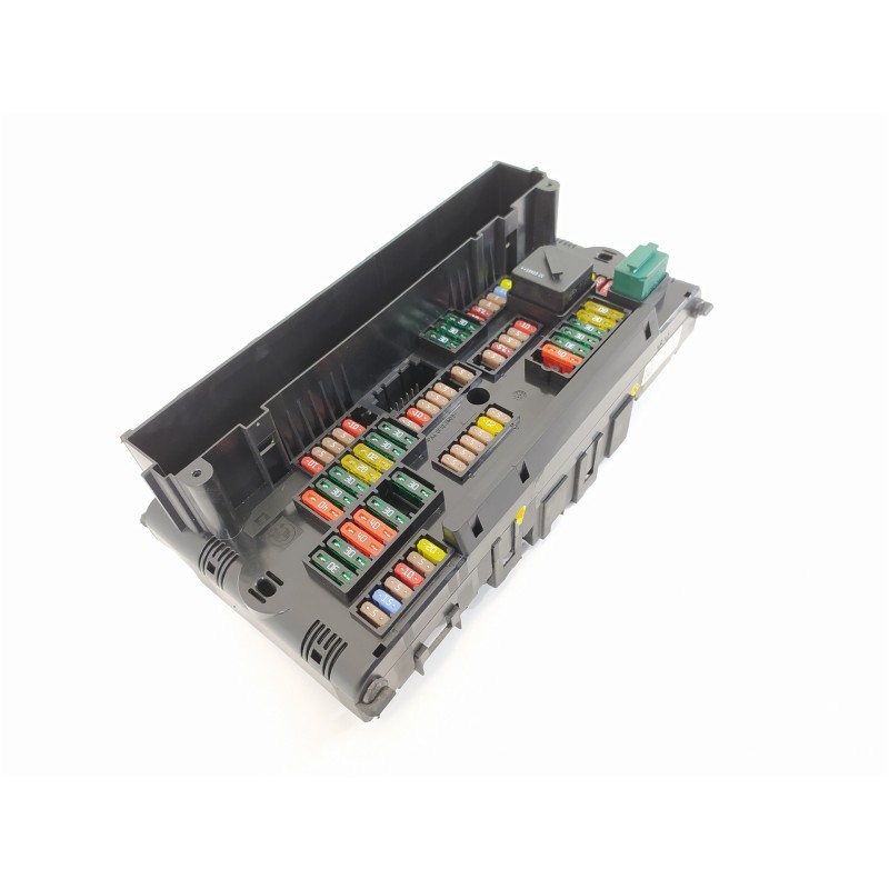 Recambio de caja reles / fusibles para bmw serie 5 touring (f11) 520d xdrive referencia OEM IAM 61149252815 825281501 9252815